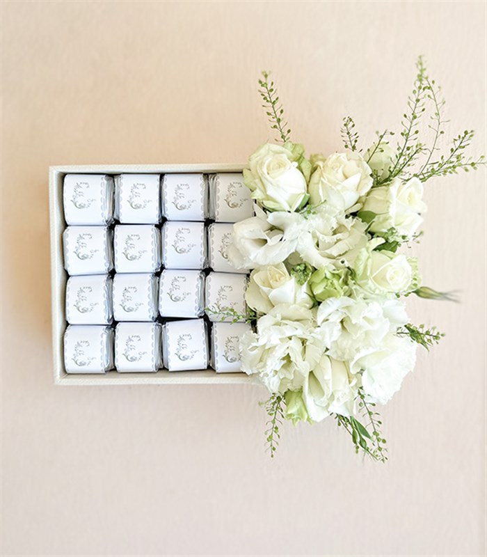 Welcome Baby İsme Özel 32Li Yenidoğan Bebek Tebrik Çikolatası Grand Deluxe