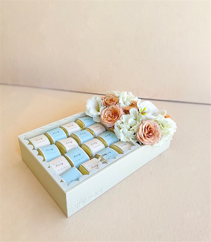 Little Baby İsme Özel 32Li Yenidoğan Bebek Tebrik Çikolatası Grand Deluxe