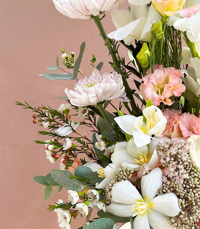 Agatha Chrome Vazoda Delfinyum Somon Gül Mavi Çiçekler