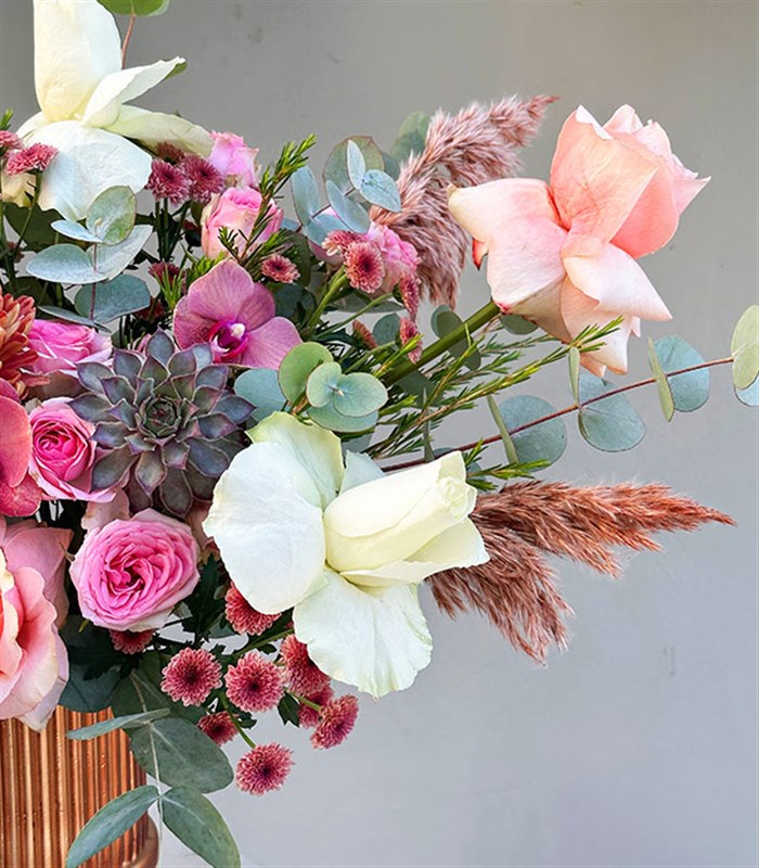 Aurelia Bakır Vazoda Pembe Somon Sonbahar Aranjmanı