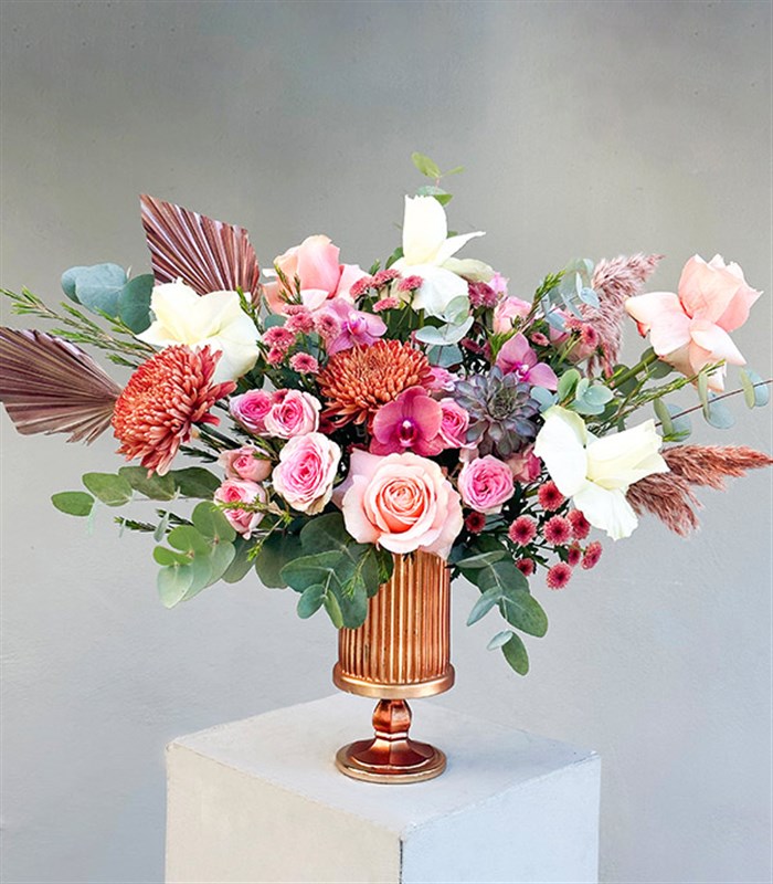 Aurelia Bakır Vazoda Pembe Somon Sonbahar Aranjmanı