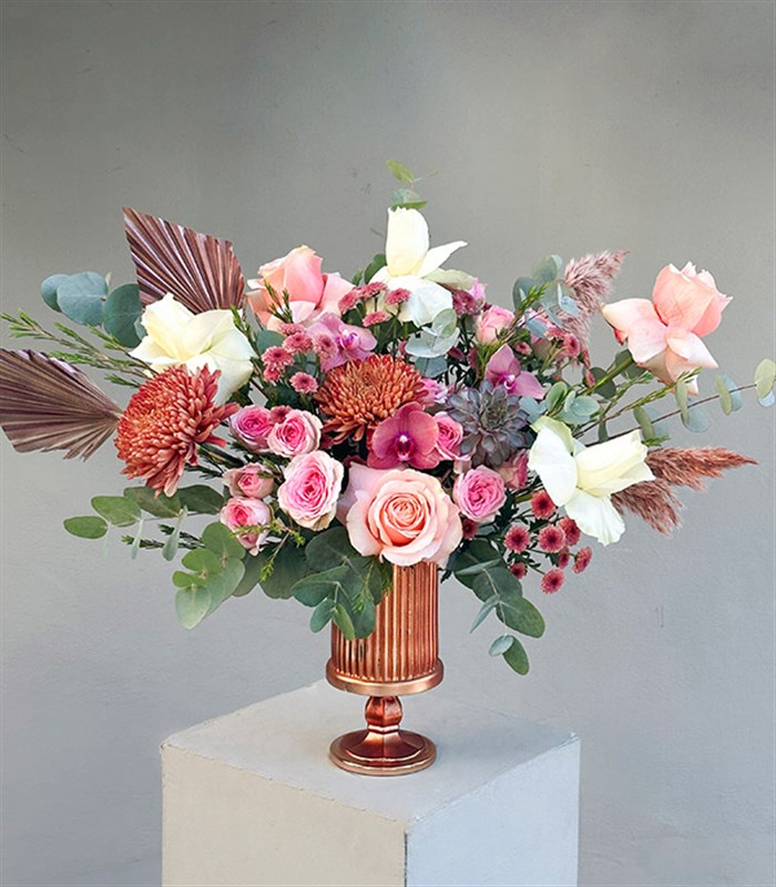 Aurelia Bakır Vazoda Pembe Somon Sonbahar Aranjmanı