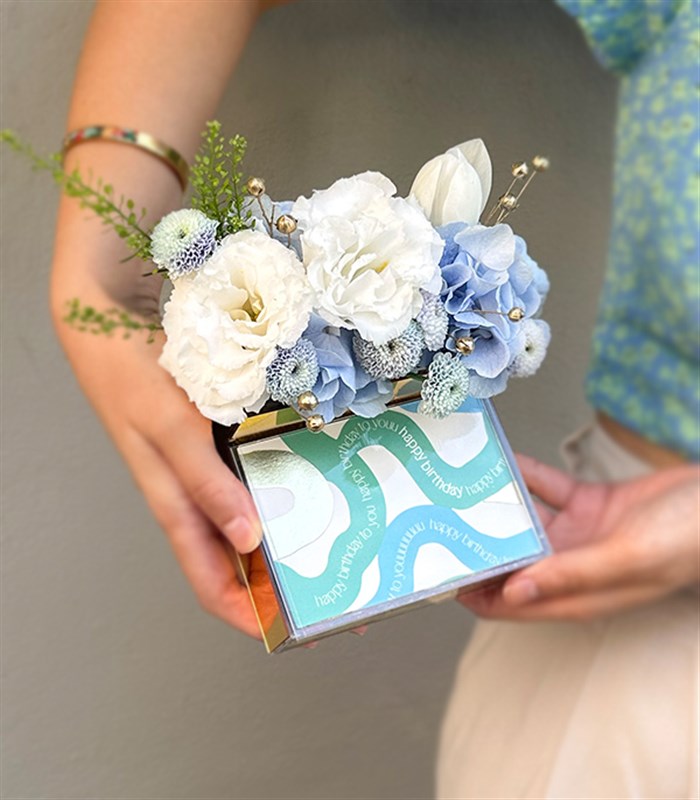 Happy Birthday Mavi Beyaz Çiçekli Mini Çikolata