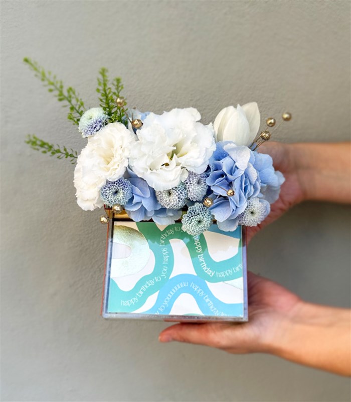 Happy Birthday Mavi Beyaz Çiçekli Mini Çikolata