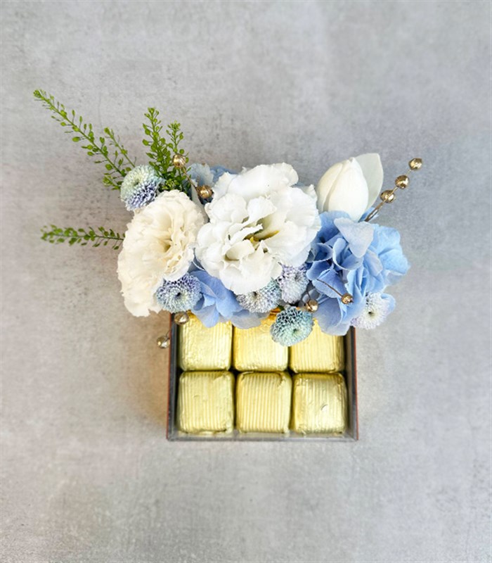 Happy Birthday Mavi Beyaz Çiçekli Mini Çikolata