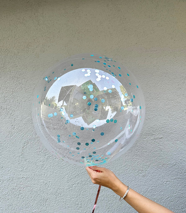 Mavi Confetili Şeffaf Uçan Balon 40 cm