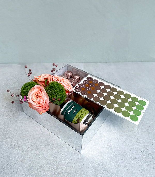 Good Luck Salmon Flowers Gift Box