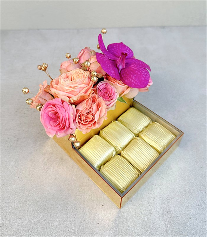 İyi Ki Doğdun Pembe Çiçekli Mini Çikolata