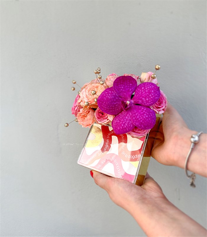 İyi Ki Doğdun Pembe Çiçekli Mini Çikolata