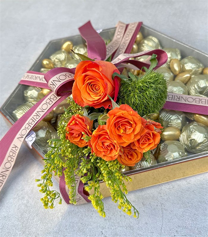 Gold Grand Deluxe 40Lı Yıldız Altıgen Ayna Çikolata Tepsisi