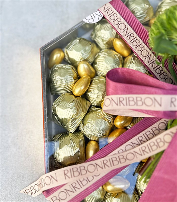 Gold Grand Deluxe 40Lı Yıldız Altıgen Ayna Çikolata Tepsisi