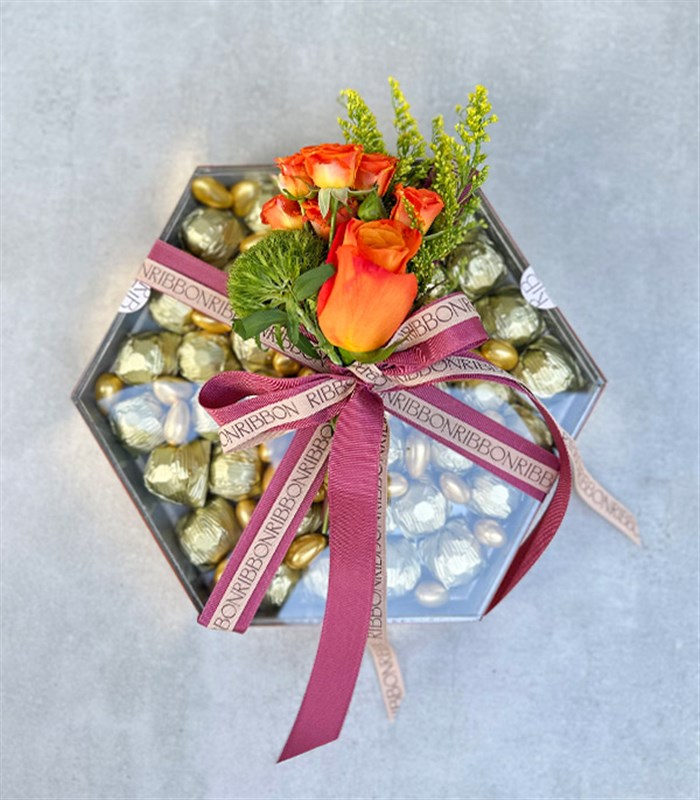 Gold Grand Deluxe 40Lı Yıldız Altıgen Ayna Çikolata Tepsisi