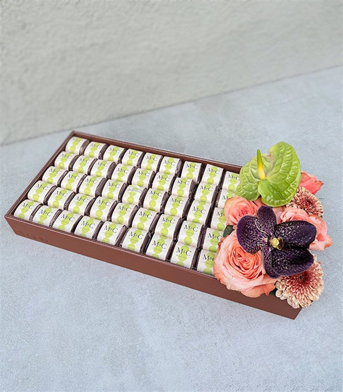 Somon Royal Deluxe İsme Özel 90Lı Çikolata Tepsisi