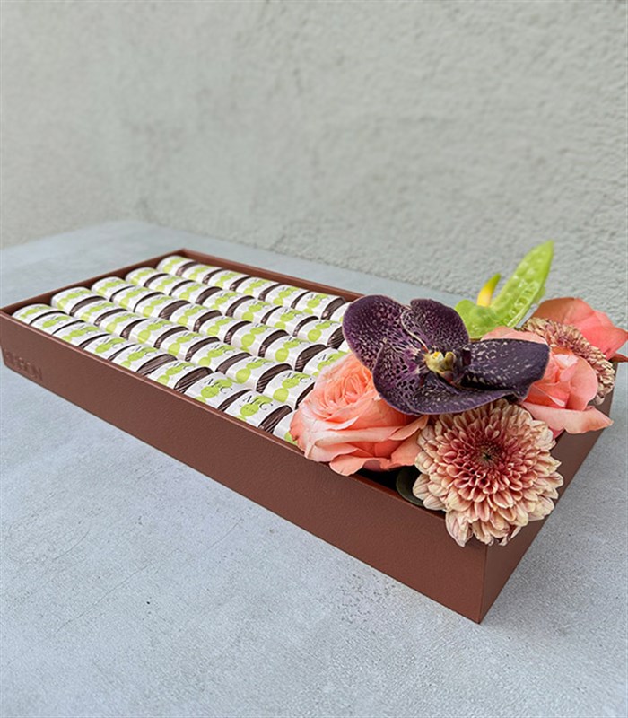 Somon Royal Deluxe İsme Özel 90Lı Çikolata Tepsisi