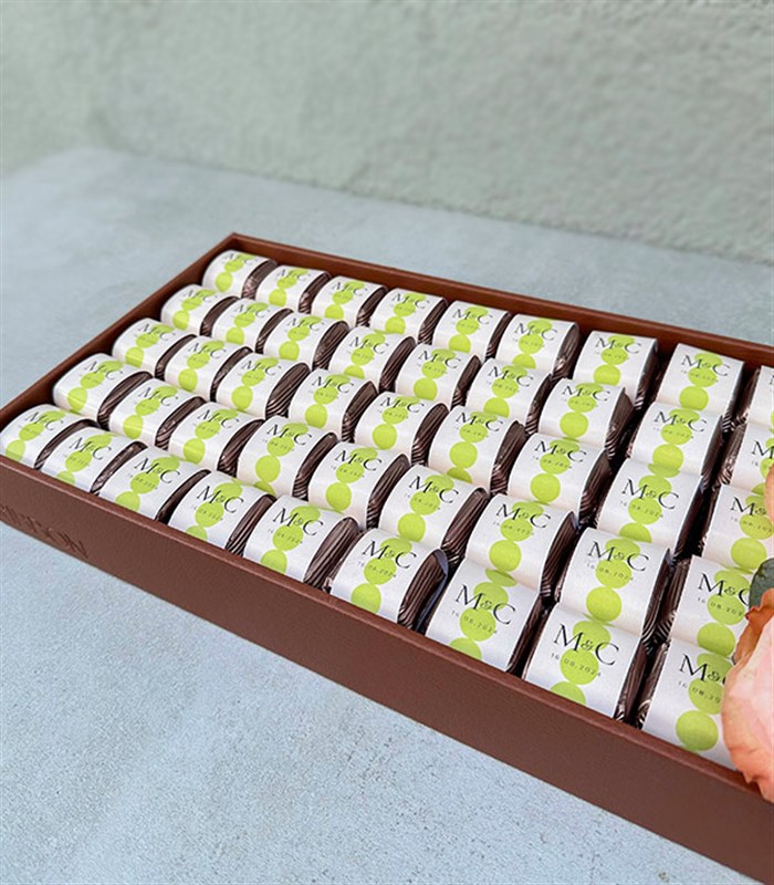 Somon Royal Deluxe İsme Özel 90Lı Çikolata Tepsisi