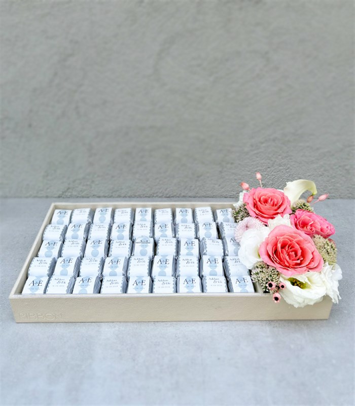 Pembe Silver Royal Deluxe İsme Özel 90Lı Çikolata Tepsisi