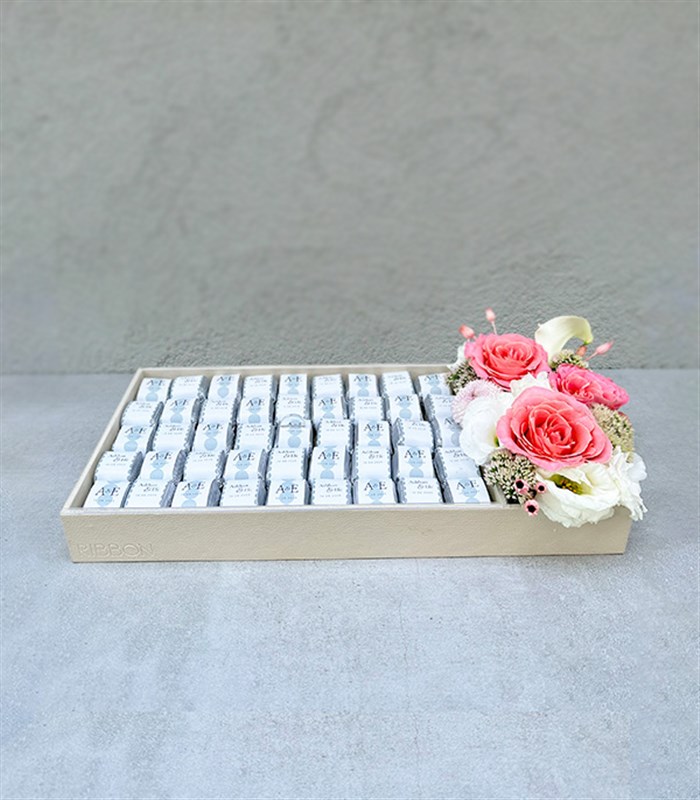 Pembe Silver Royal Deluxe İsme Özel 90Lı Çikolata Tepsisi