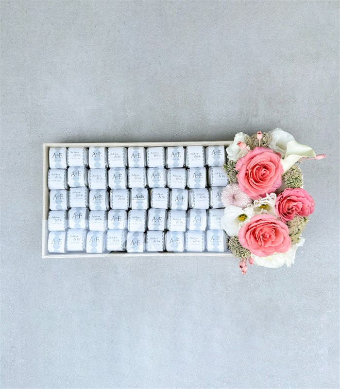 Pembe Silver Royal Deluxe İsme Özel 90Lı Çikolata Tepsisi