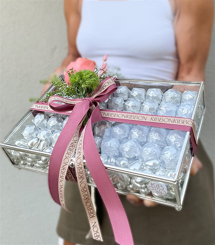 Somon Silver Royal Deluxe Yıldız 90Lı Cam Çikolata Kutusu