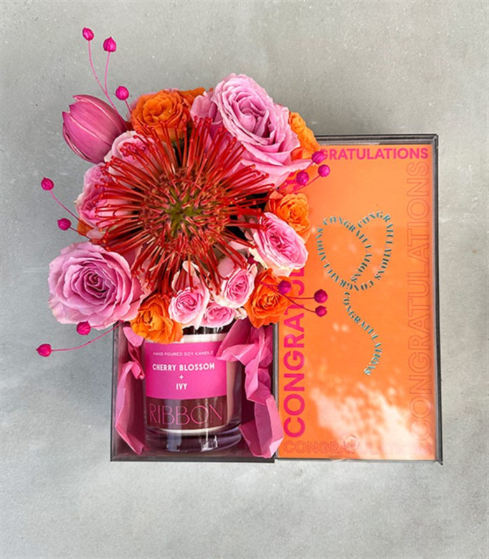 Tebrikler Turuncu Pembe Mum Çikolata Çiçek Hediye Kutusu