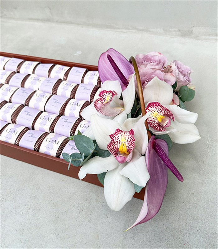 Lila Royal Deluxe İsme Özel 90Lı Çikolata Tepsisi