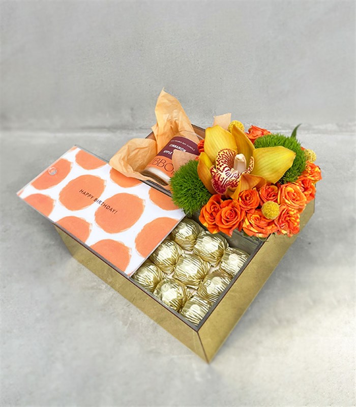 Happy Birthday Turuncu Mum Çikolata Hediye Kutusu