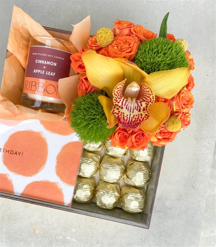 Happy Birthday Turuncu Mum Çikolata Hediye Kutusu