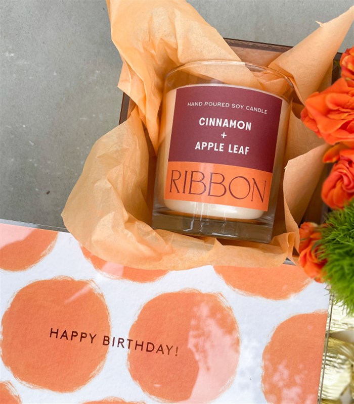 Happy Birthday Turuncu Mum Çikolata Hediye Kutusu