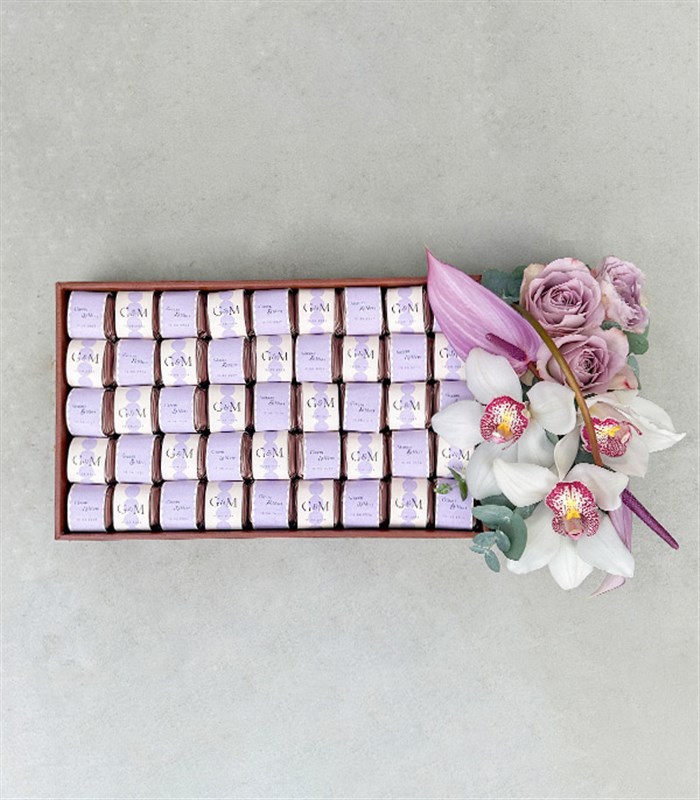 Lila Grand Deluxe İsme Özel 32Li Çikolata Tepsisi