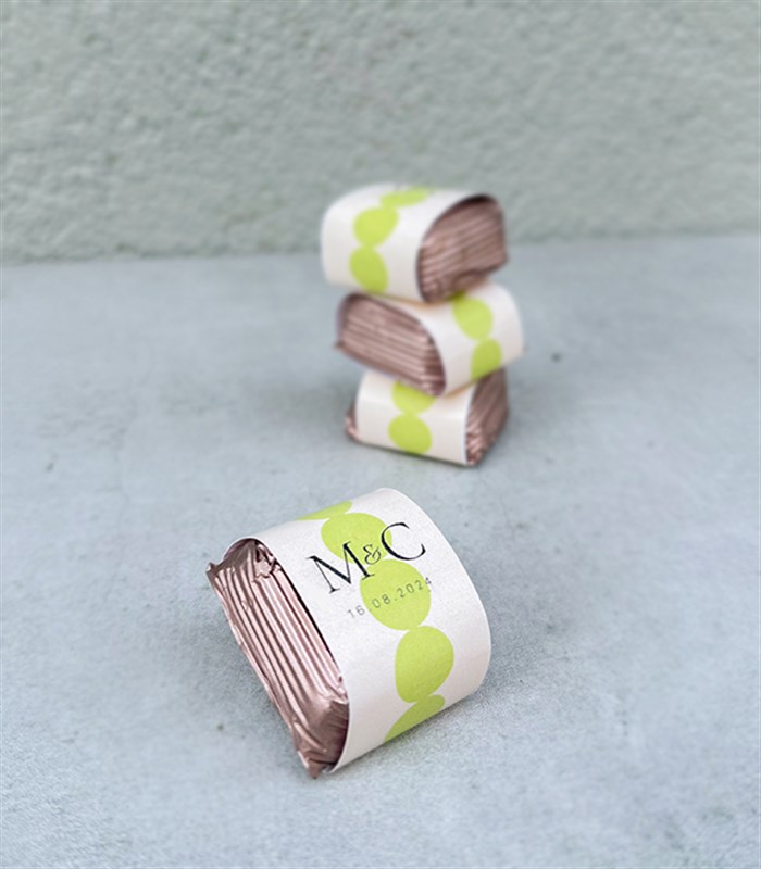 Somon Grand Deluxe İsme Özel 32Li Çikolata Tepsisi