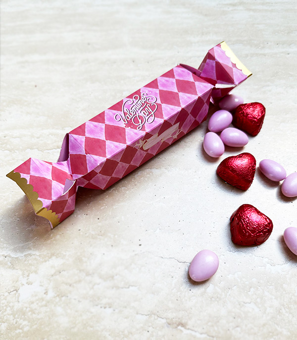 Pembe Valentine's Day Kalpli Çikolata Kutusu
