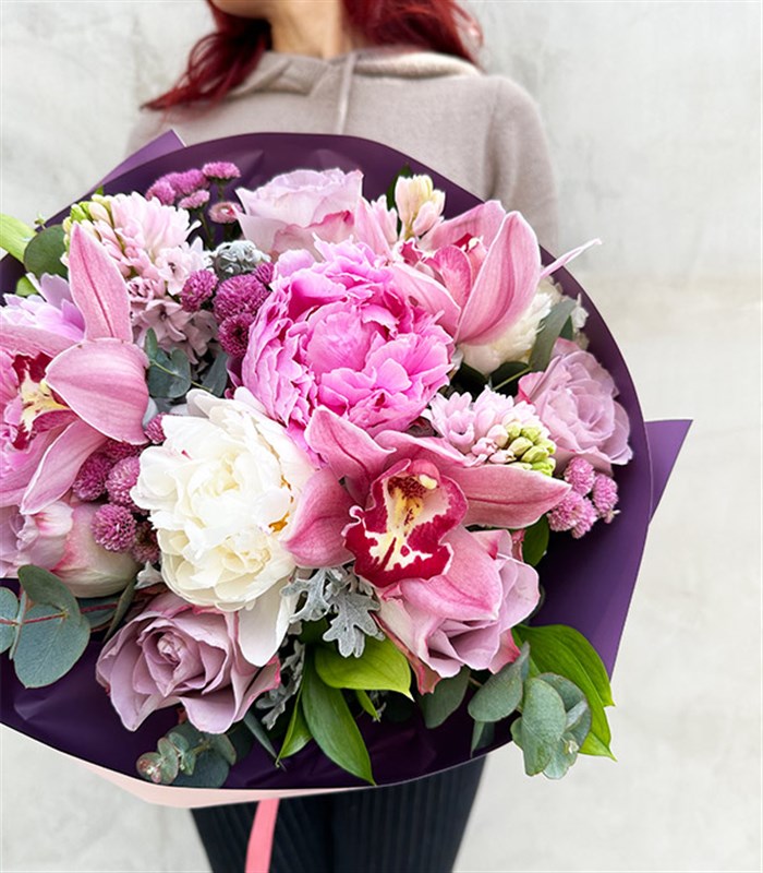 Emilia Lila Gül Sümbül Beyaz Pembe Şakayık Buketi