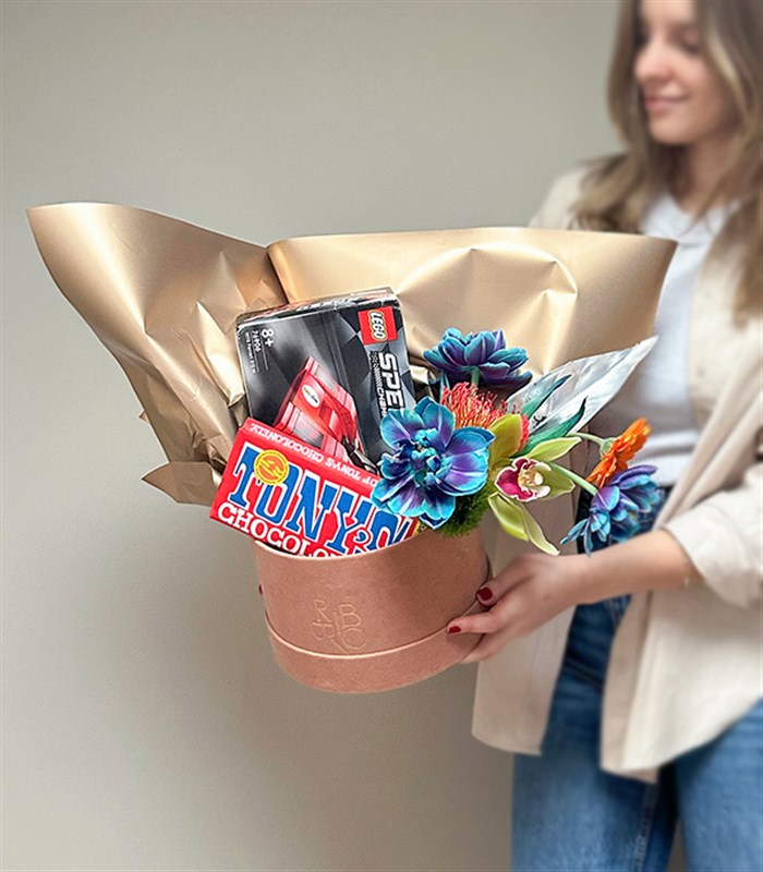 Speed of Love Galaksi Laleli LEGO Speed Champions 1970 Ferrari Hediye Kutusu