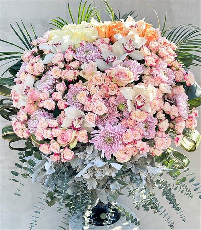 Royal Deluxe Beyaz Somon Gül Vazo Aranjman