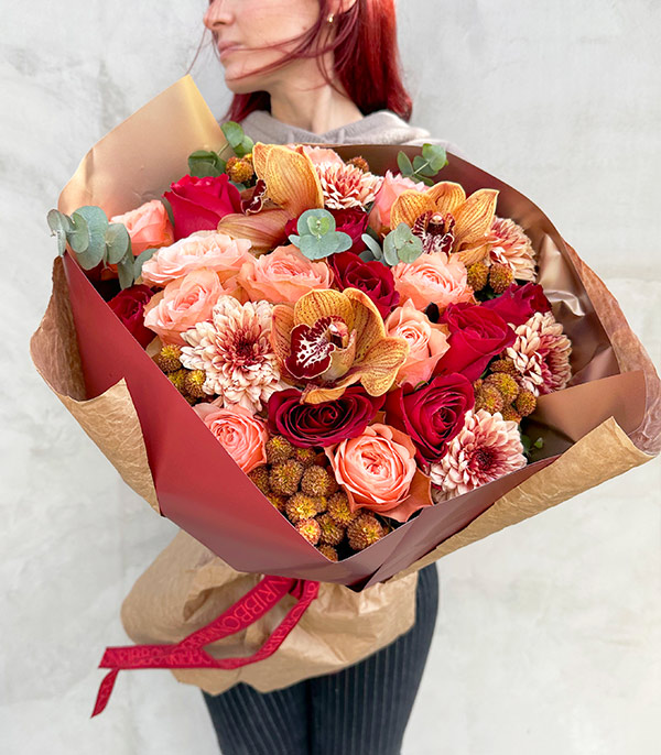 Yakut Somon Kırmızı Deluxe Güller Buketi