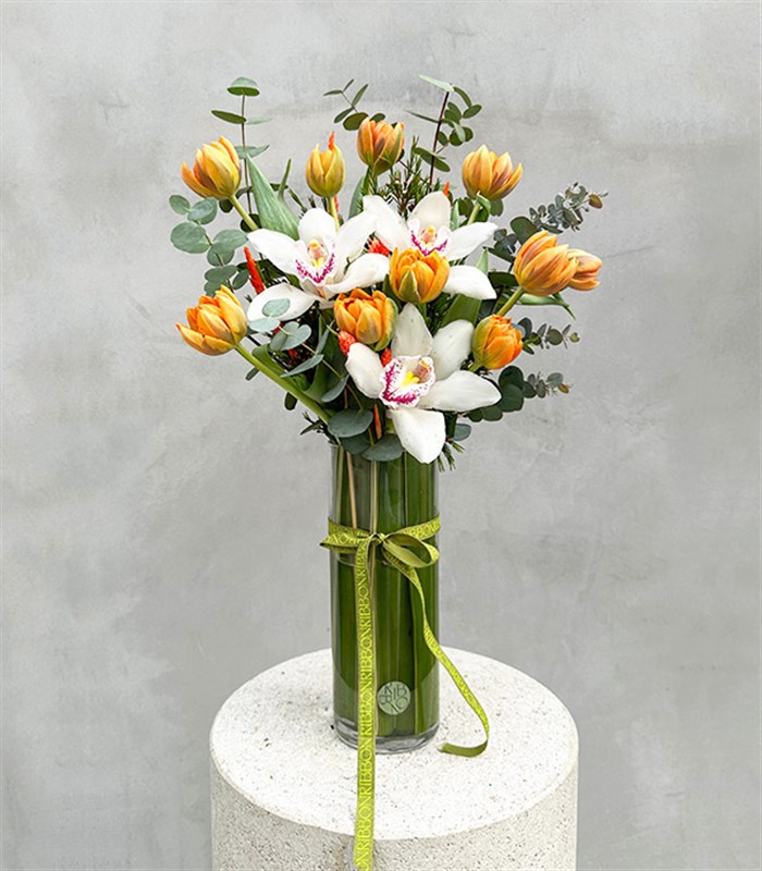 Archer Okaliptüs Turuncu Lale Vazo Aranjman