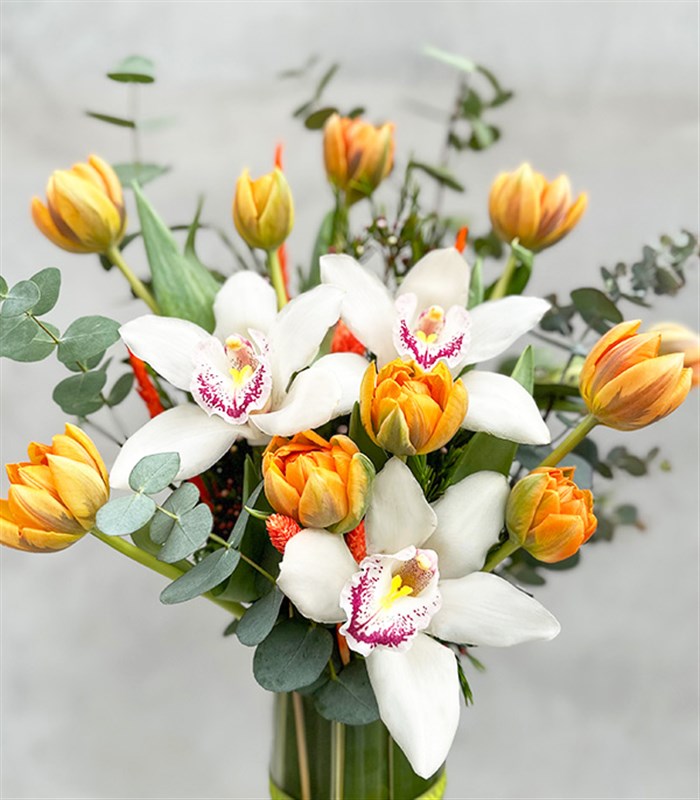 Archer Okaliptüs Turuncu Lale Vazo Aranjman