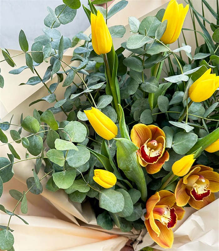 Alexia Okaliptüs Sarı Lale Buketi