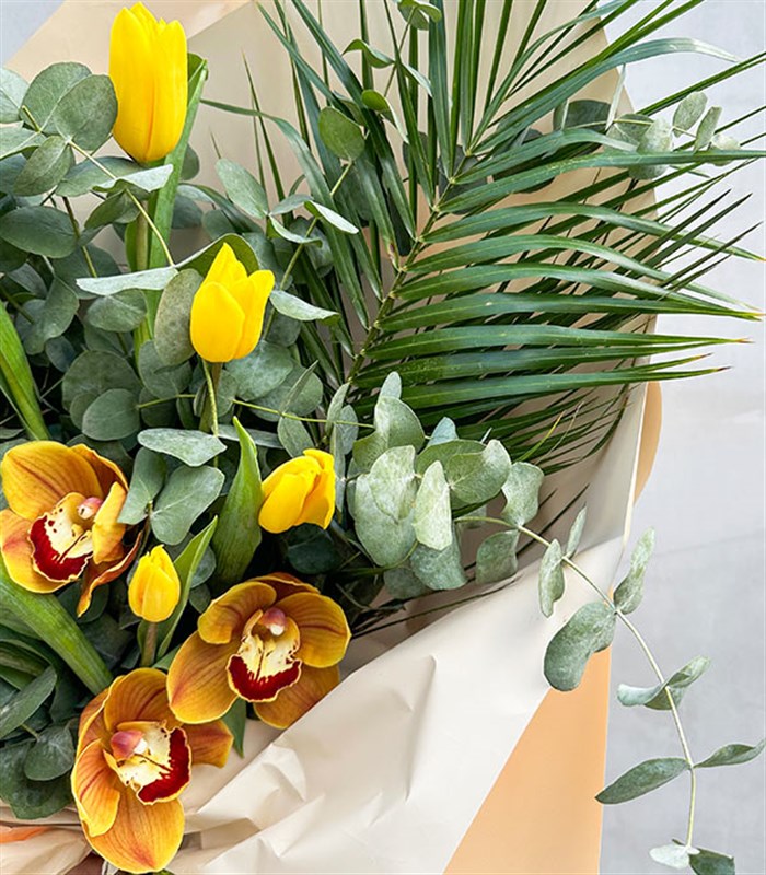 Alexia Okaliptüs Sarı Lale Buketi