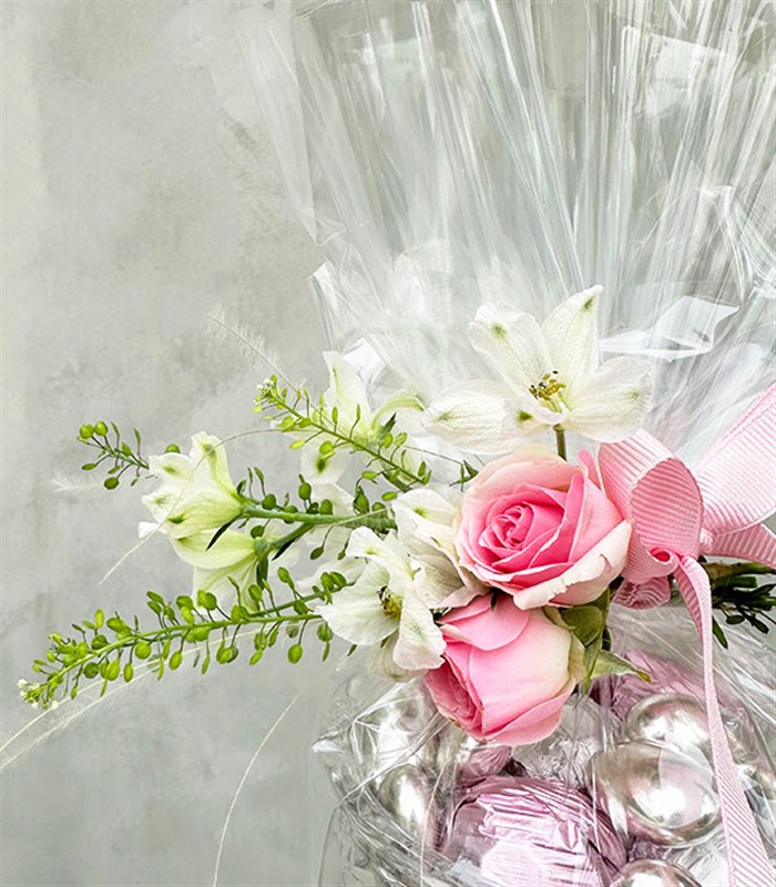 Kristal Kadeh Vazoda 16Lı Yıldız Pembe Silver Çikolata Badem Şekeri