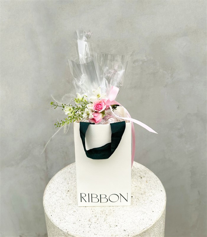 Kristal Kadeh Vazoda 16Lı Yıldız Pembe Silver Çikolata Badem Şekeri