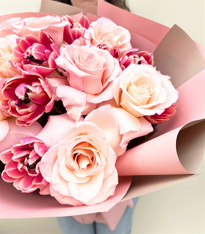 Quartz Deluxe Pembe Gül Lale Yaz Buketi