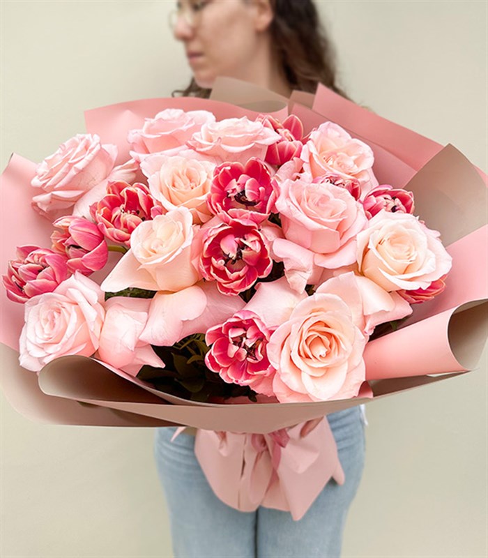 Quartz Deluxe Pembe Gül Lale Yaz Buketi