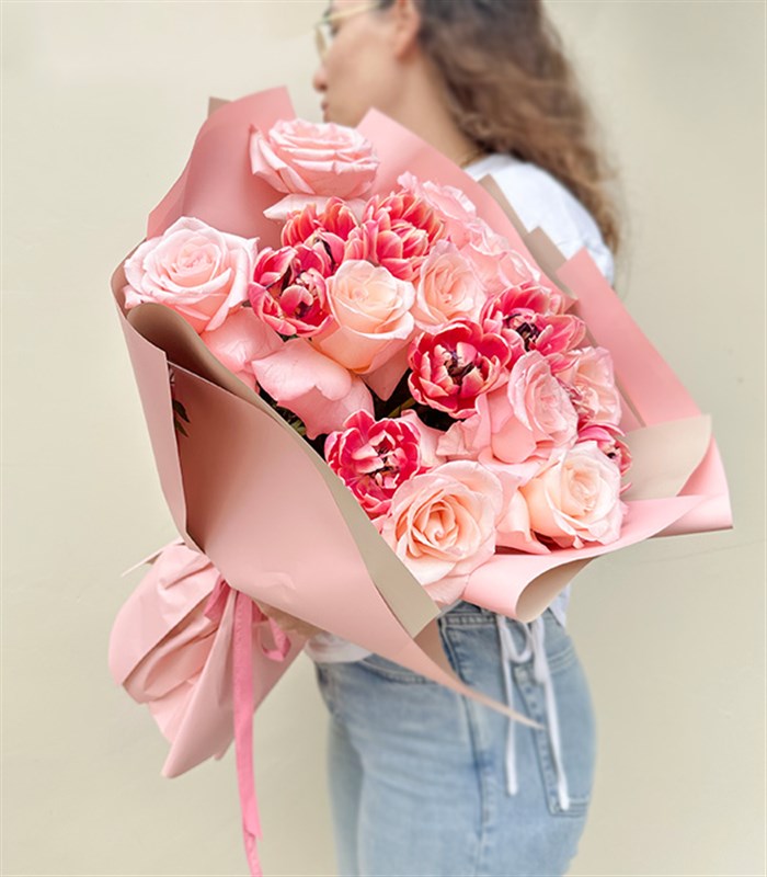 Quartz Deluxe Pembe Gül Lale Yaz Buketi