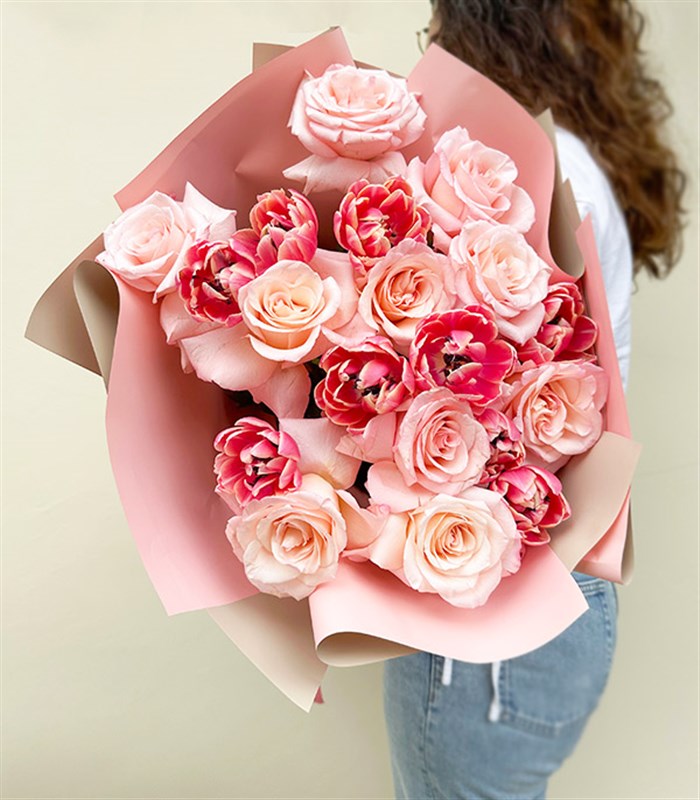 Quartz Deluxe Pembe Gül Lale Yaz Buketi