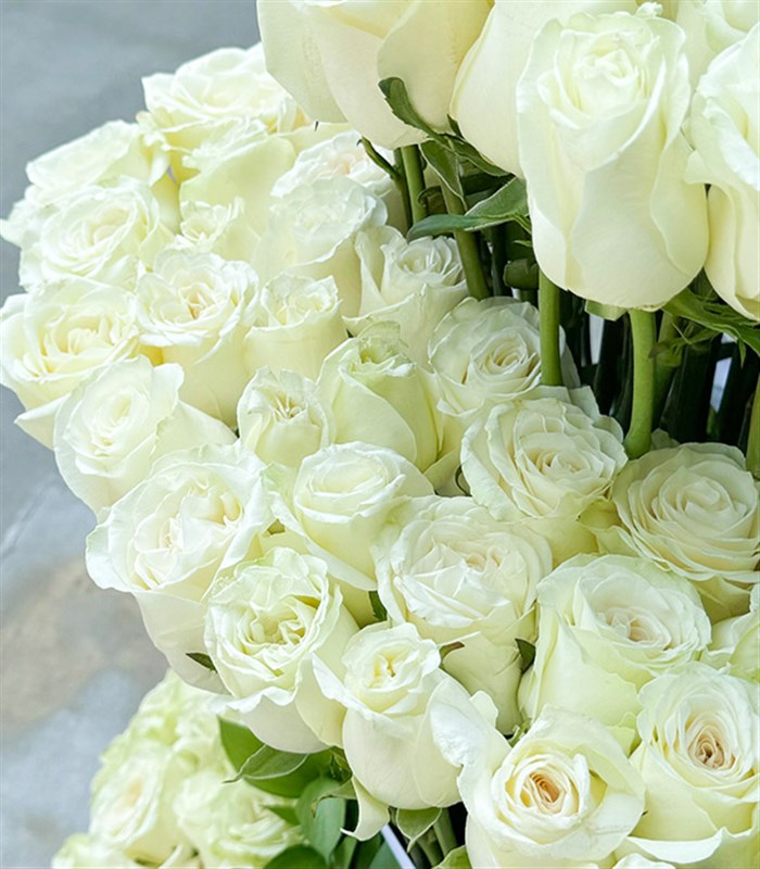 Bianco 401 Gül 4 Katlı Empire Deluxe Kutu Aranjman