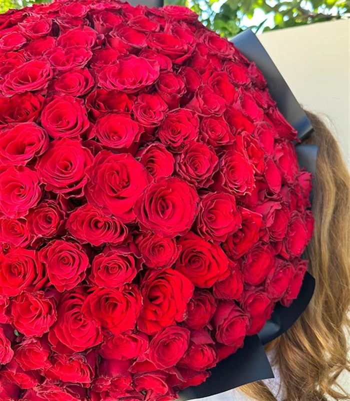 201 Red Rose Bouquet Royal Deluxe