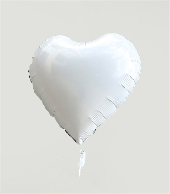 Beyaz Uçan Kalp Balon 45 cm