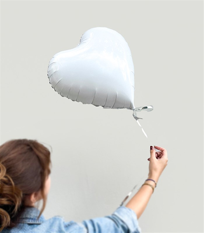 Beyaz Uçan Kalp Balon 45 cm