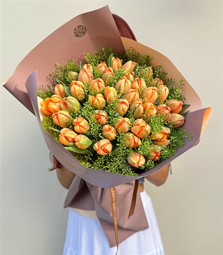 Orange Spirit Grand Deluxe 41 Turuncu Lale Buketi